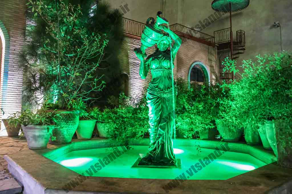میدانی 3 آبنمای کوزه ای